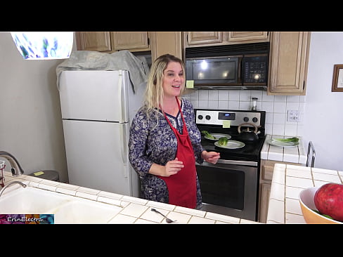 ❤️ Stepmom u munghje in cucina prima di a so data ️ Video cazzo  à co.milfnut-net.ru